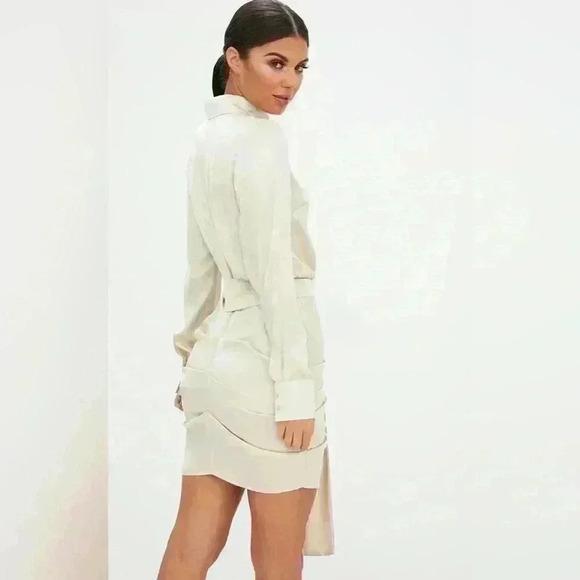 NWT | PrettyLittleThing Champagne Satin Ruched Shirt Dress | Women’s Size US 6 - Picture 3 of 14